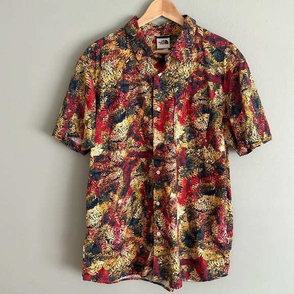 The North Face Baytrail Hawaiian Floral Print Short Sleeve Shirt Size XL - Picture 4 of 11